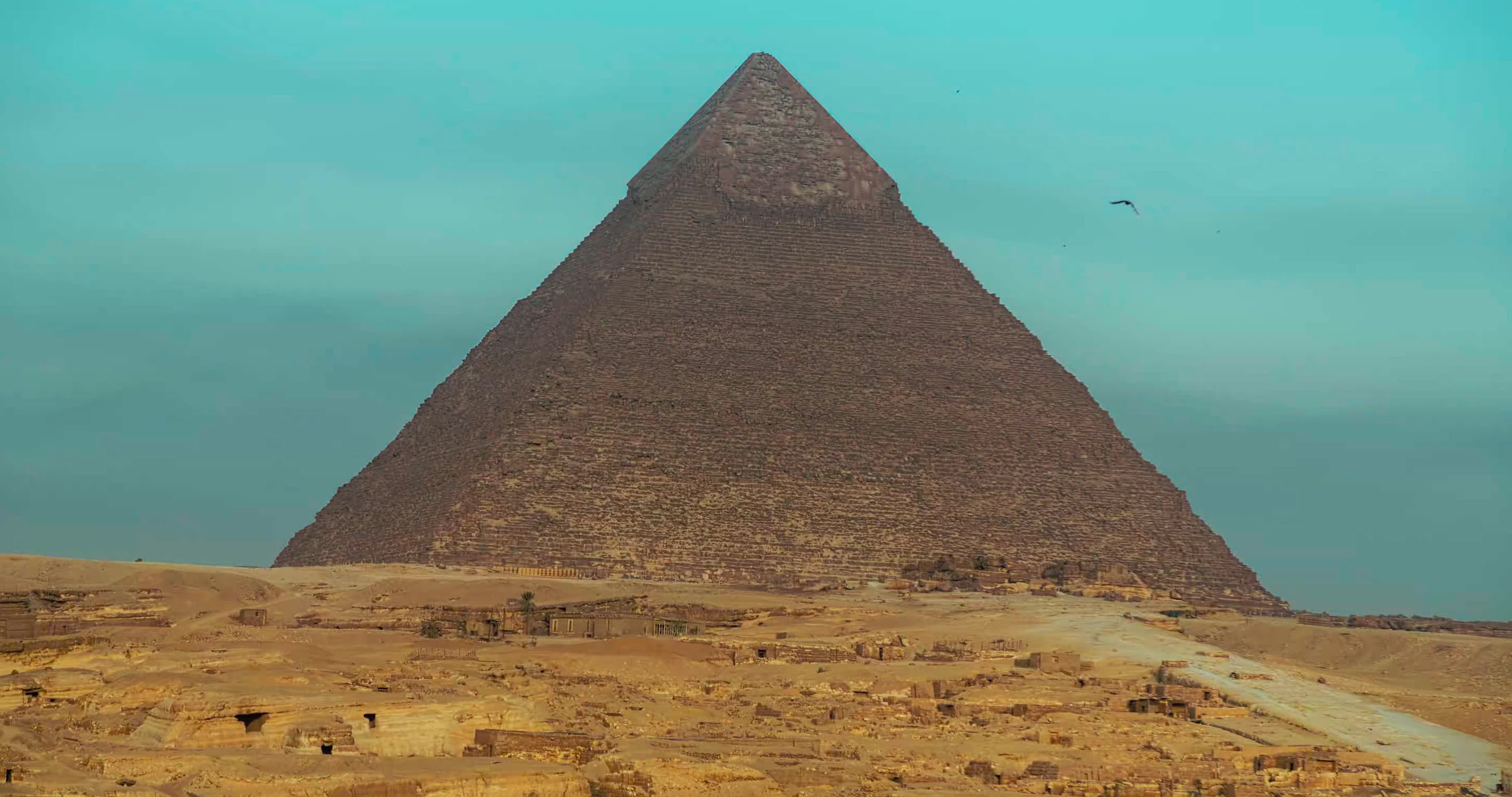 清晨时分的金字塔视频的预览图