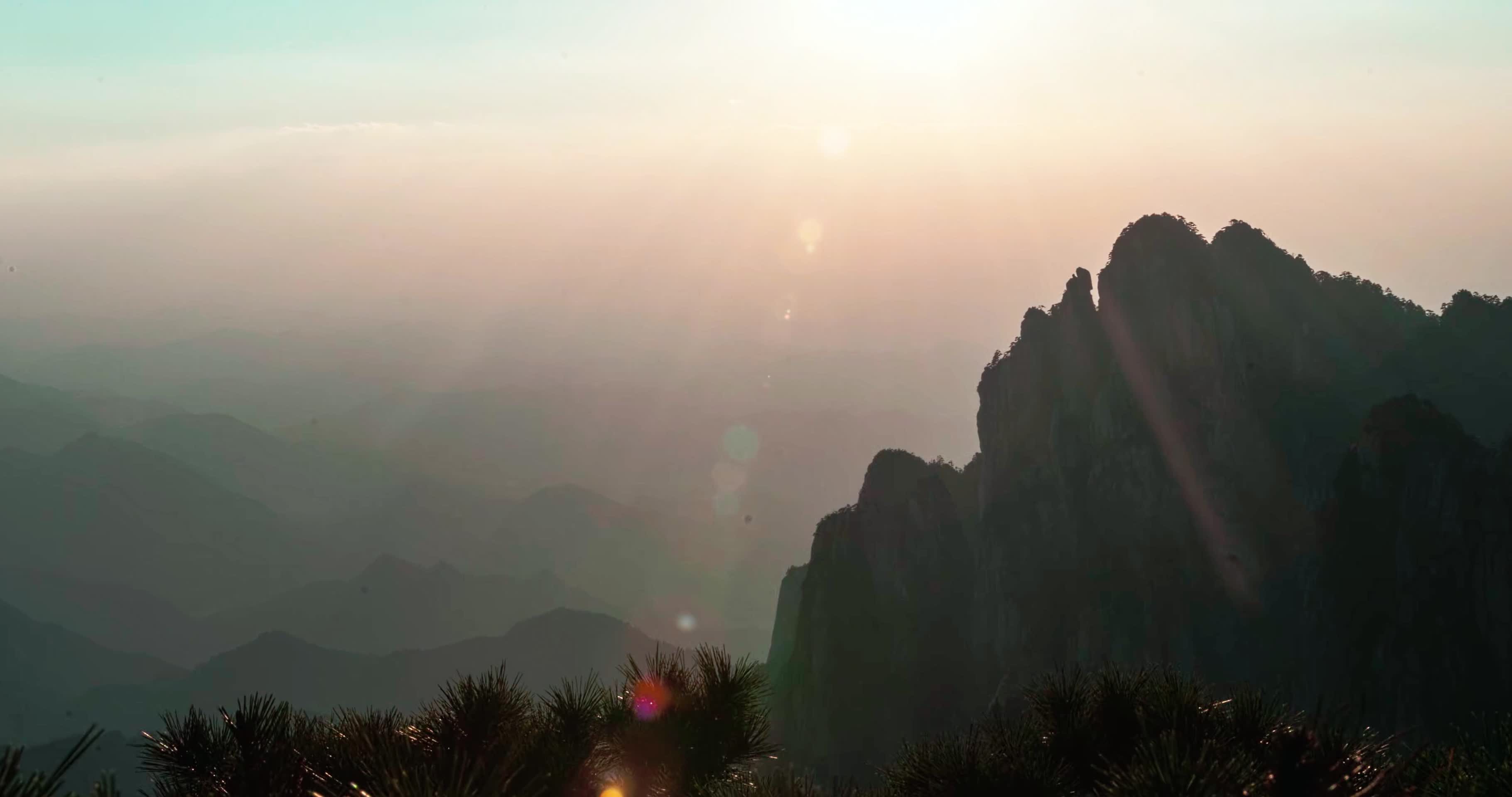 安徽黄山日落风光延时摄影视频的预览图