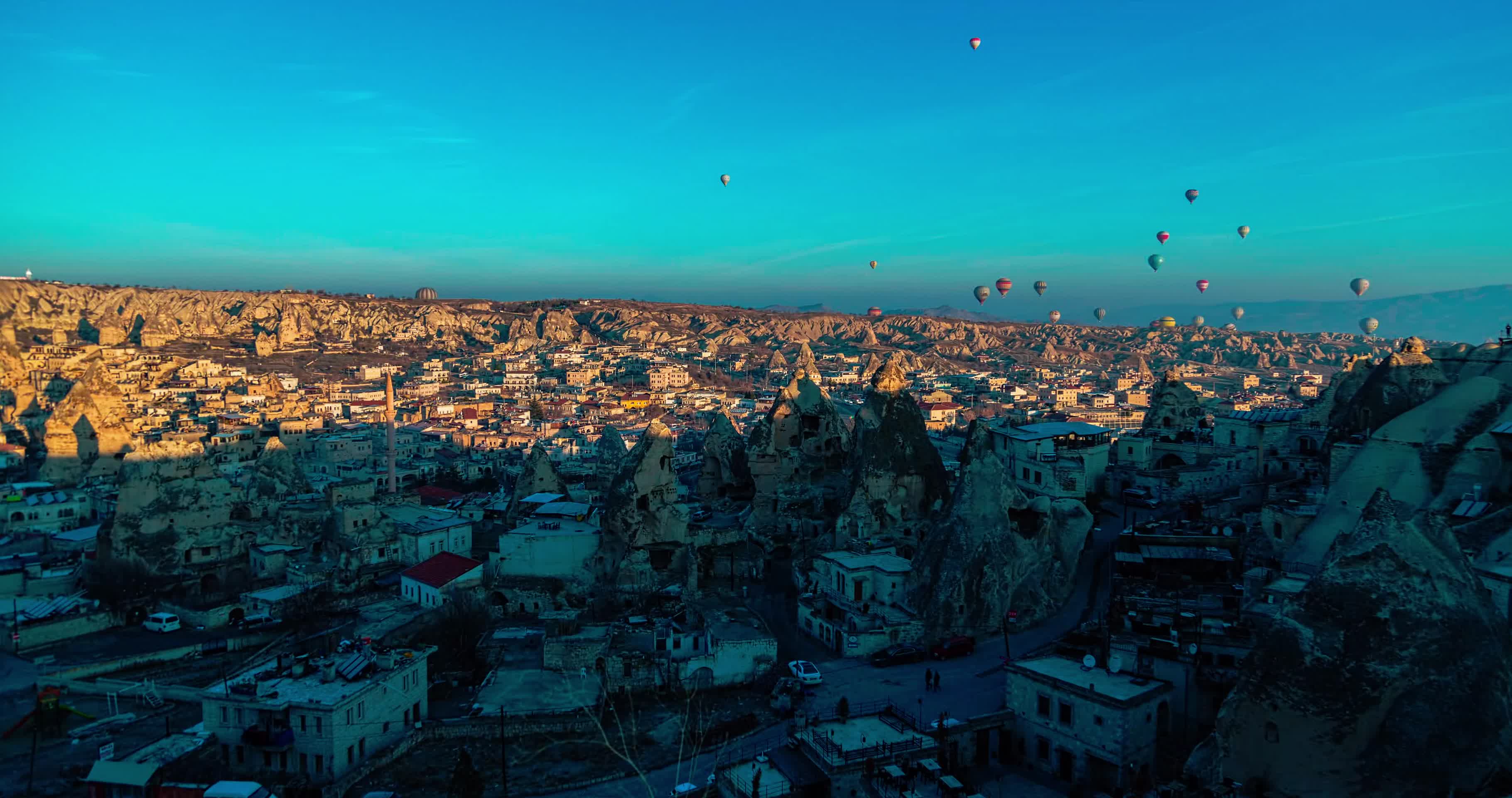 土耳其五颜六色的热气球视频的预览图