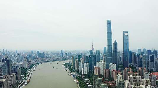 上海滨江的建筑风光视频的预览图