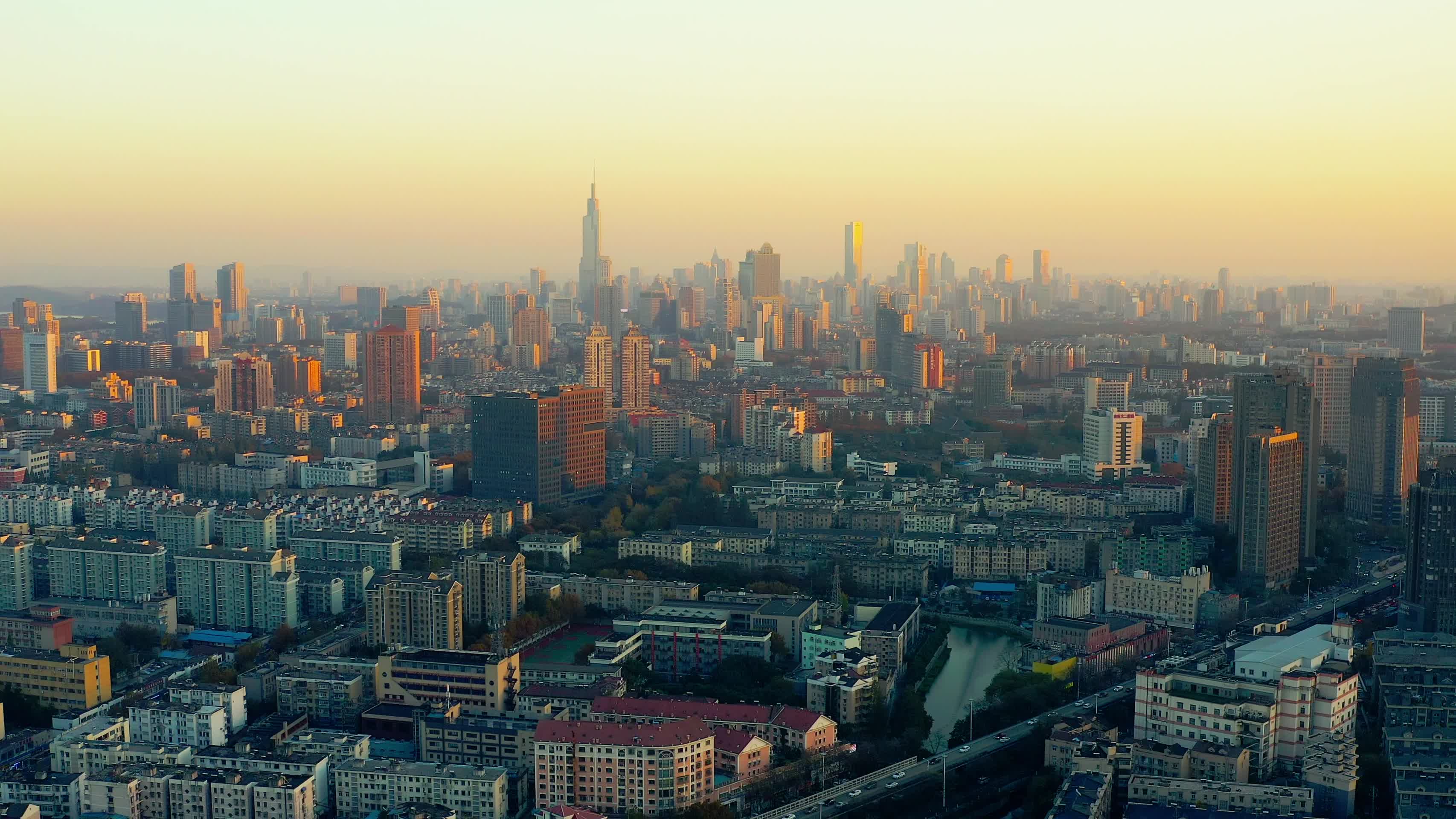 夕阳下的南京城视频的预览图