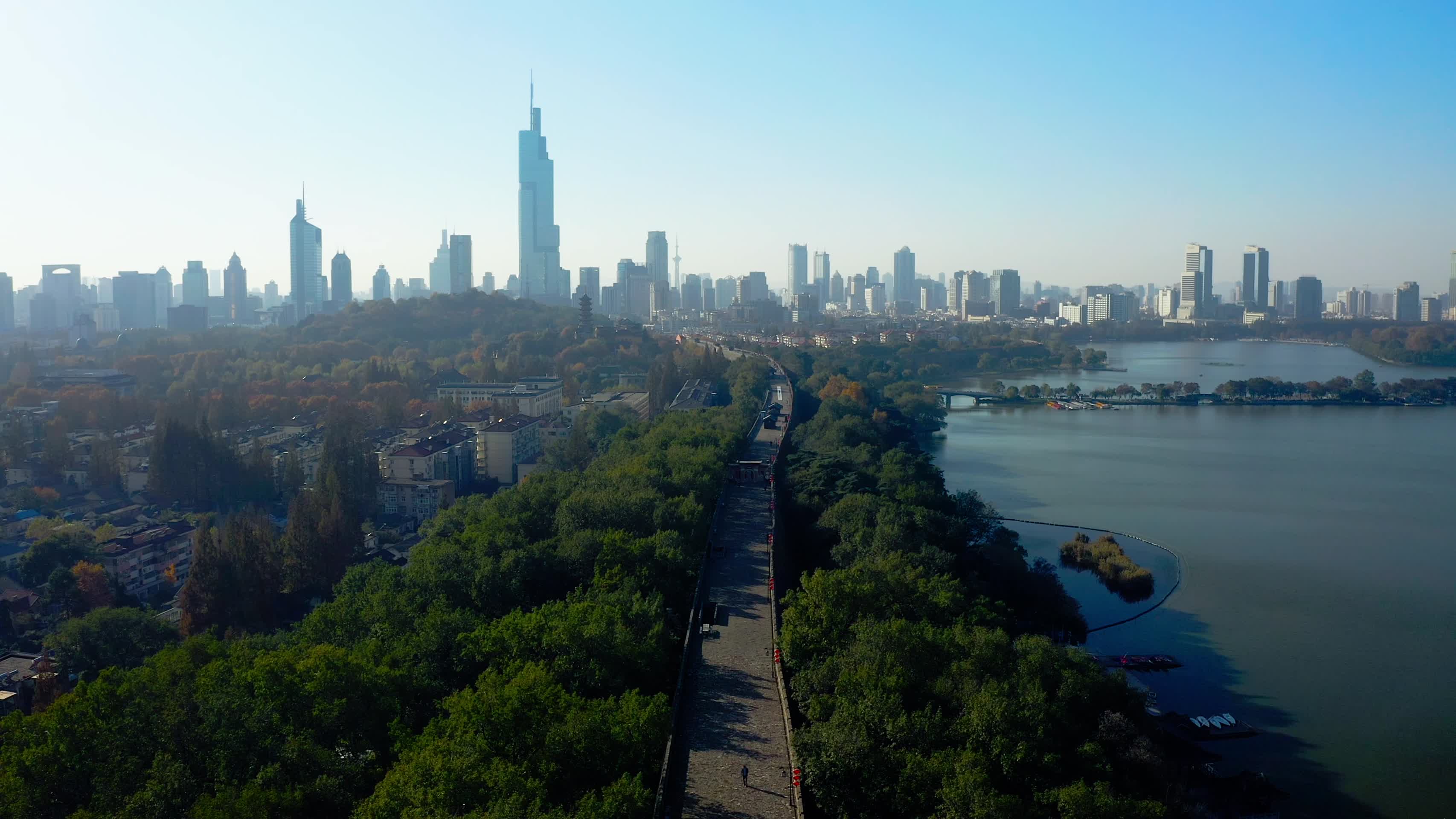 海市蜃楼般的南京城视频的预览图