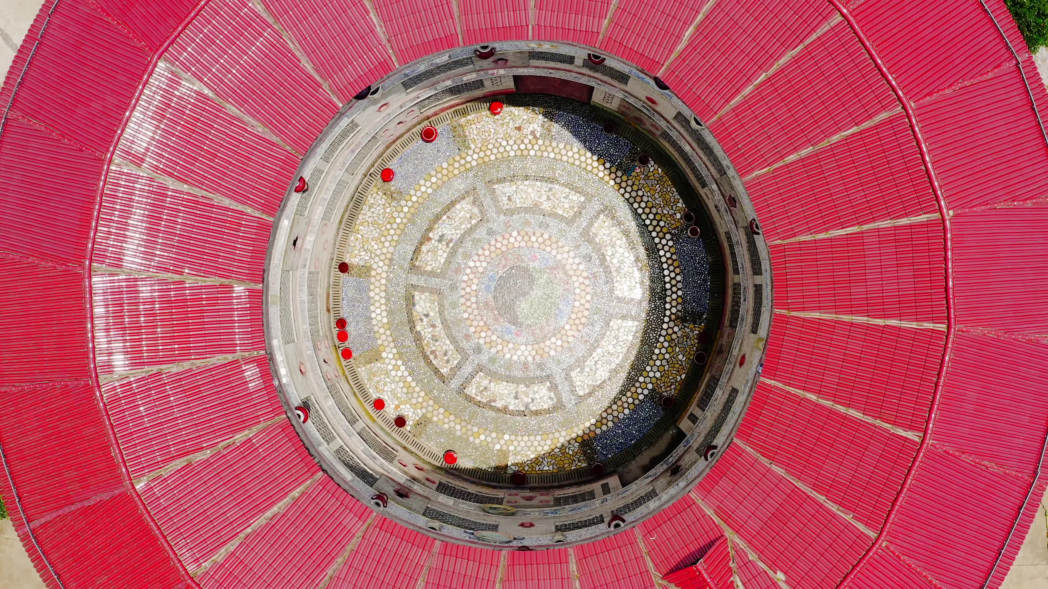 江西景德镇瓷宫4K航拍视频的预览图