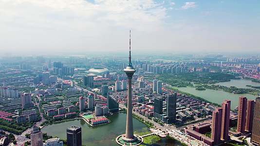 城市地标建筑天津电视塔高清航拍视频4k视频的预览图