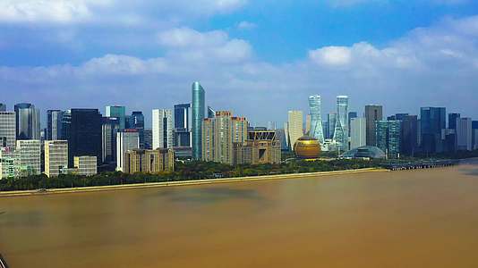 浙江杭州滨江城市阳台4K航拍视频的预览图