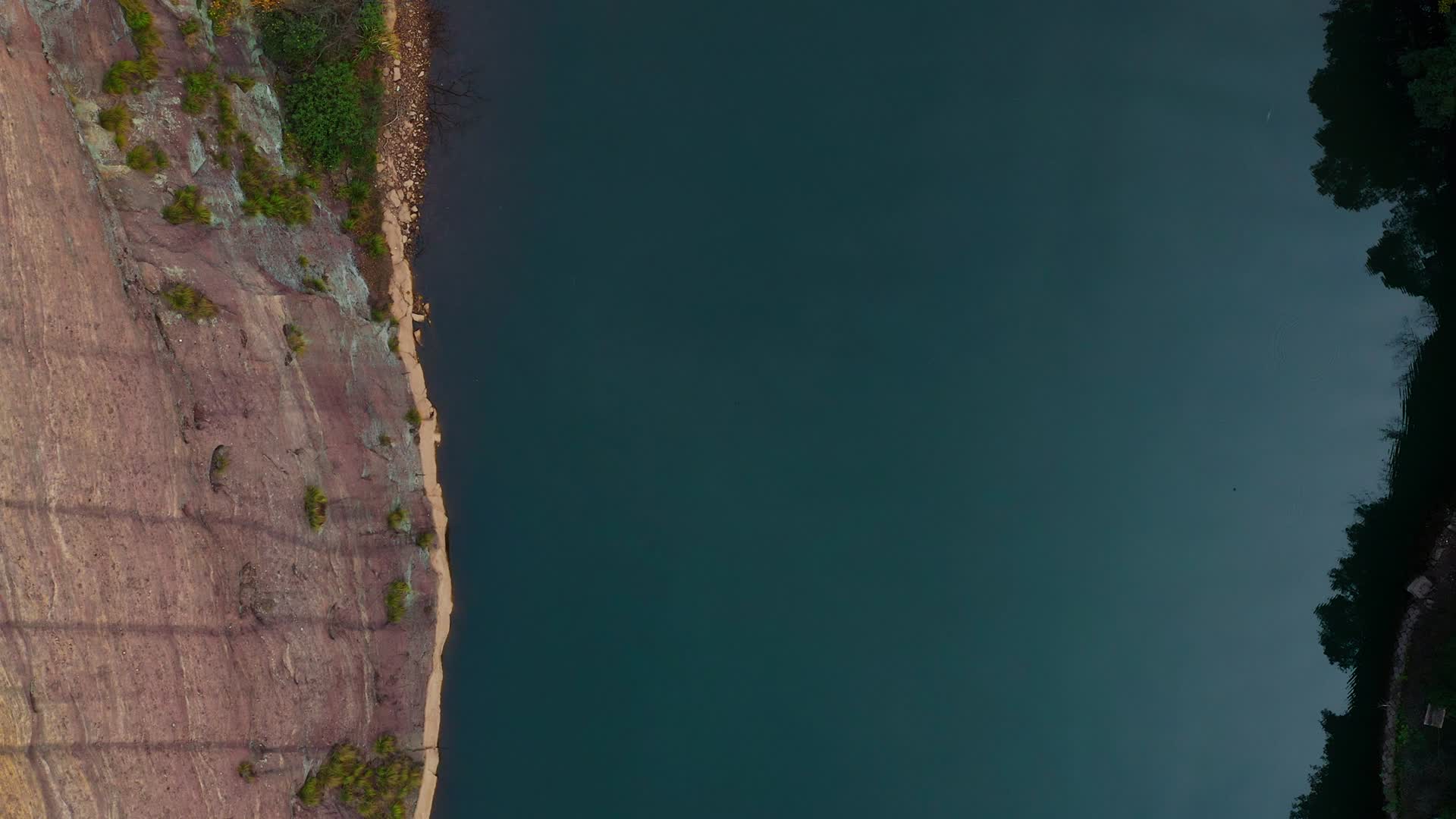 江西弋阳龟峰景区4K航拍视频的预览图
