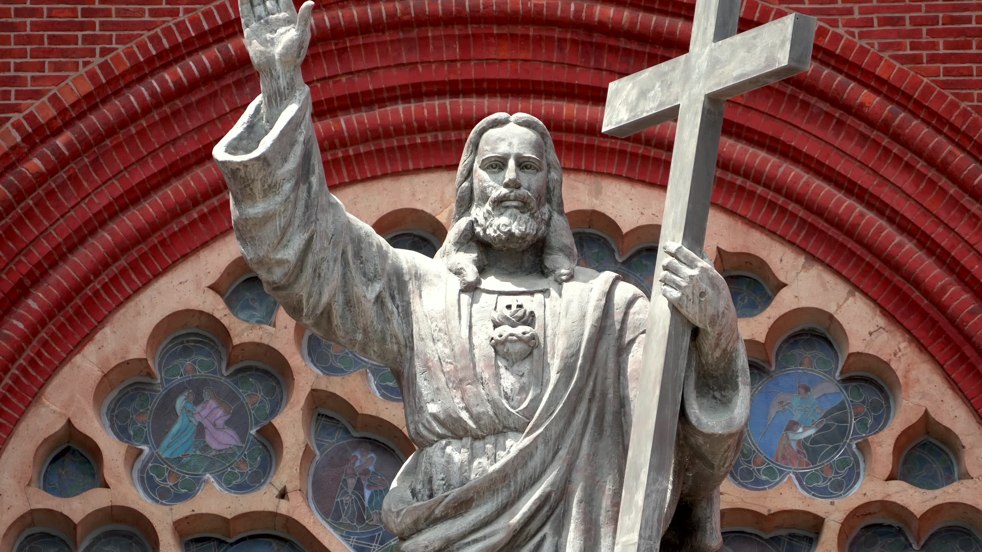 教堂里的耶稣基督雕像4K视频的预览图