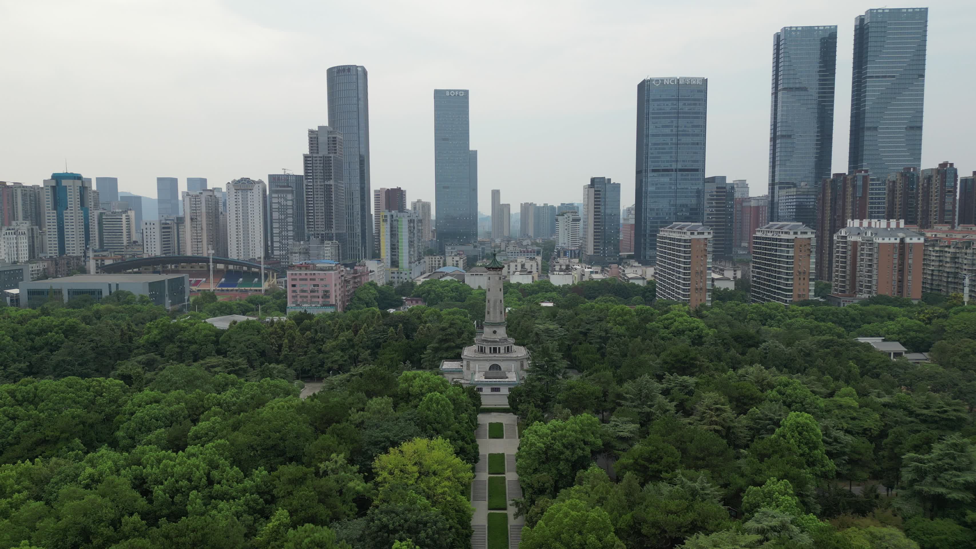 湖南长沙烈士公园纪念碑航拍视频的预览图