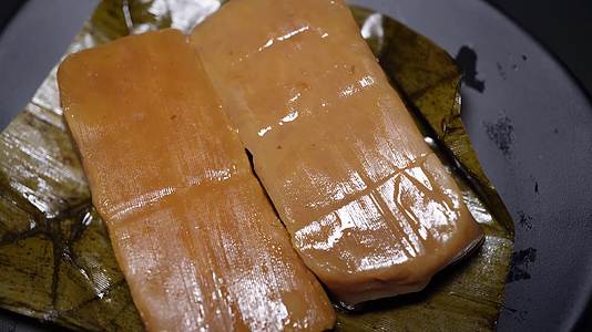 贵州特产红糖糯米粑粑糍粑视频的预览图
