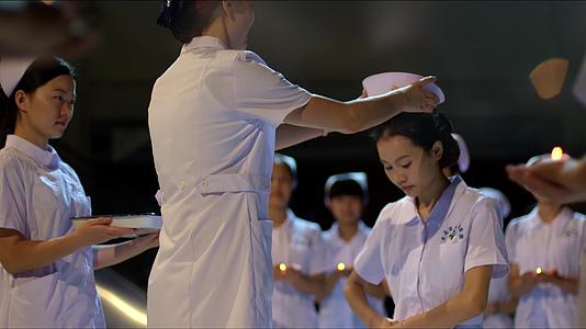 护士入职宣誓国际护士节授帽视频视频的预览图