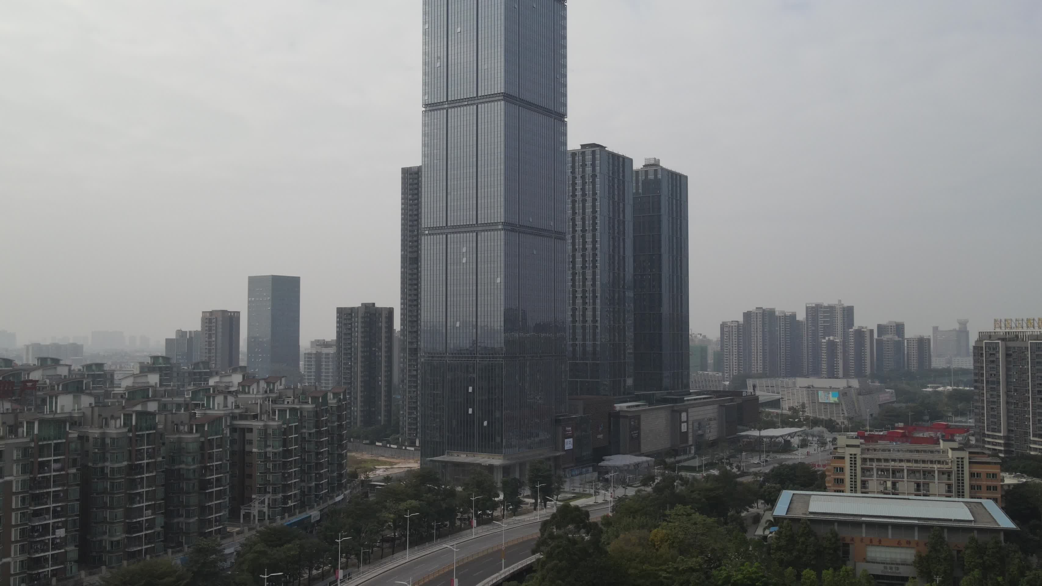 航拍东莞城市建设视频的预览图