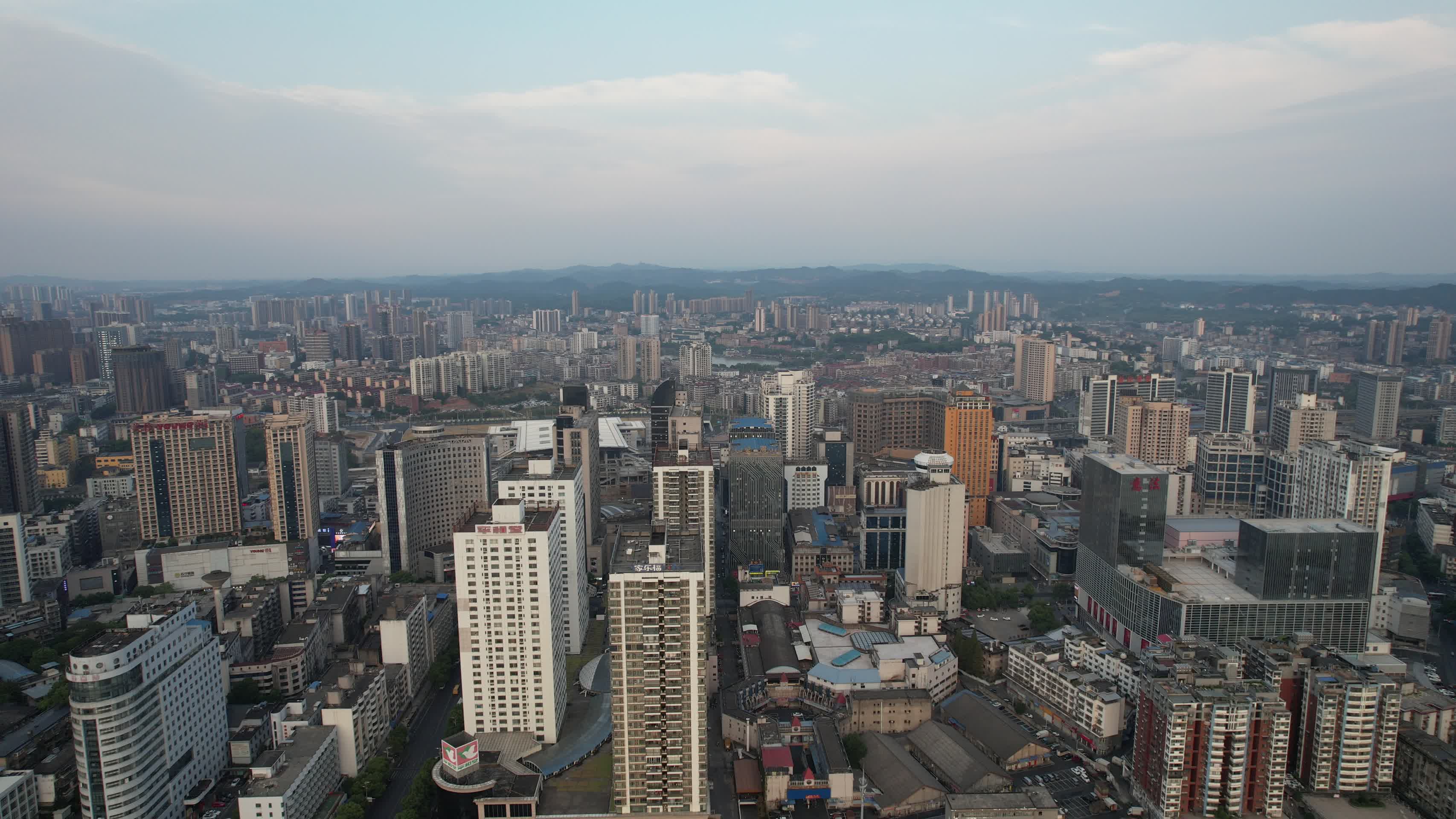 湖南株洲城市建设航拍视频的预览图