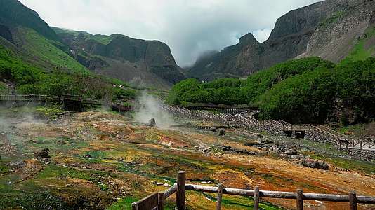 天然火山温泉视频的预览图