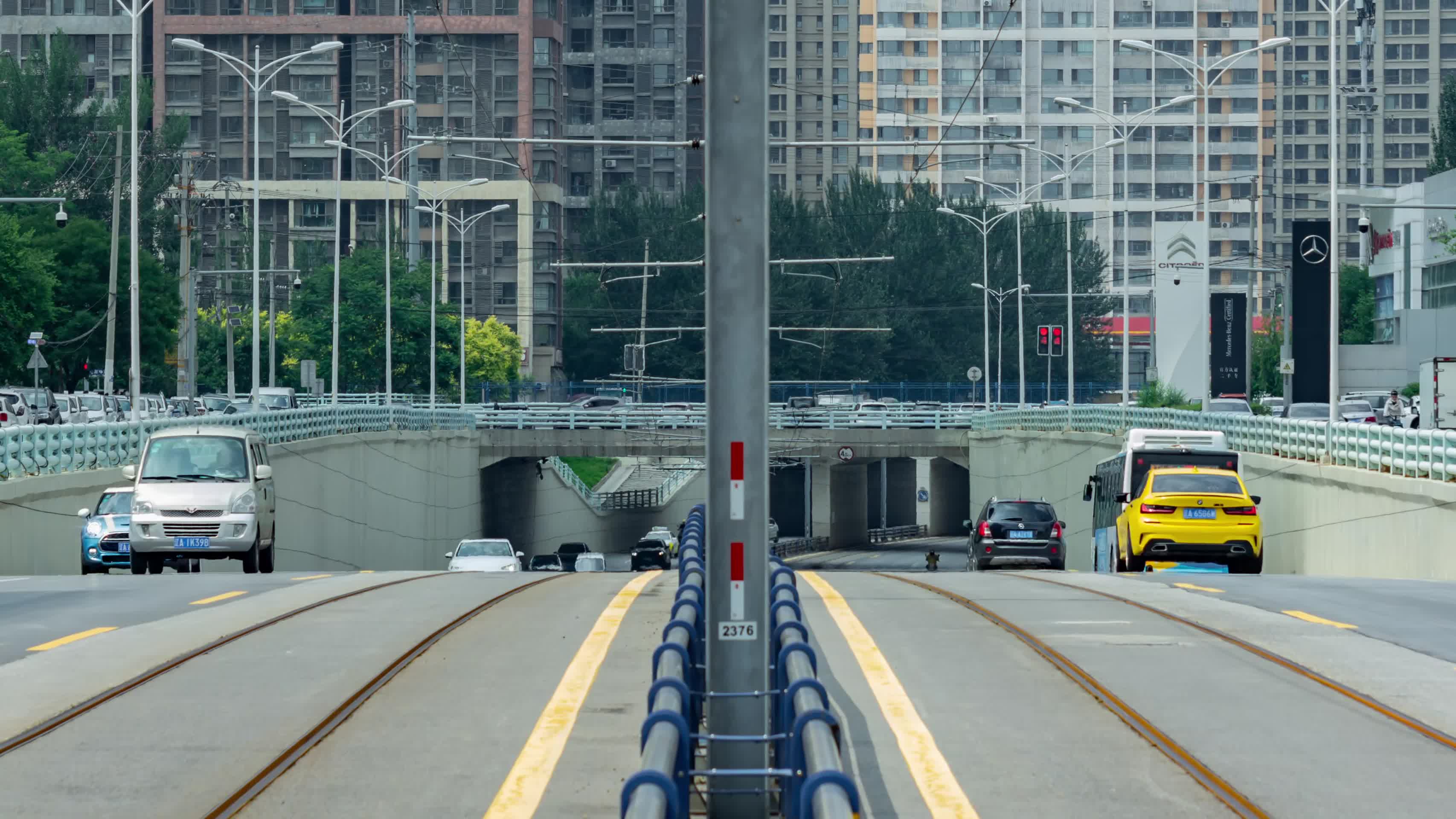 城市轻轨交通公铁桥沈阳视频的预览图