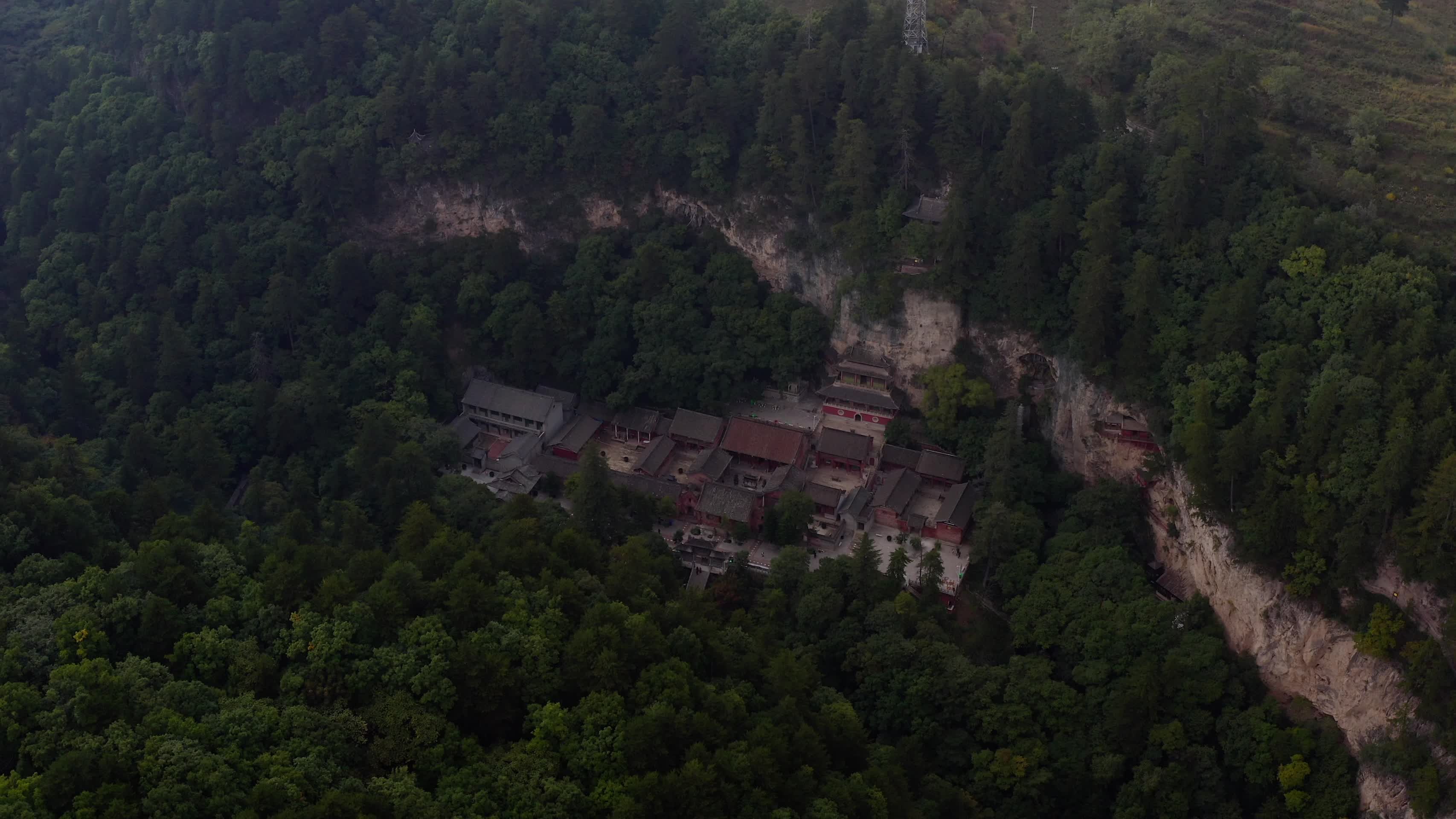 灵空山的自然风光视频的预览图