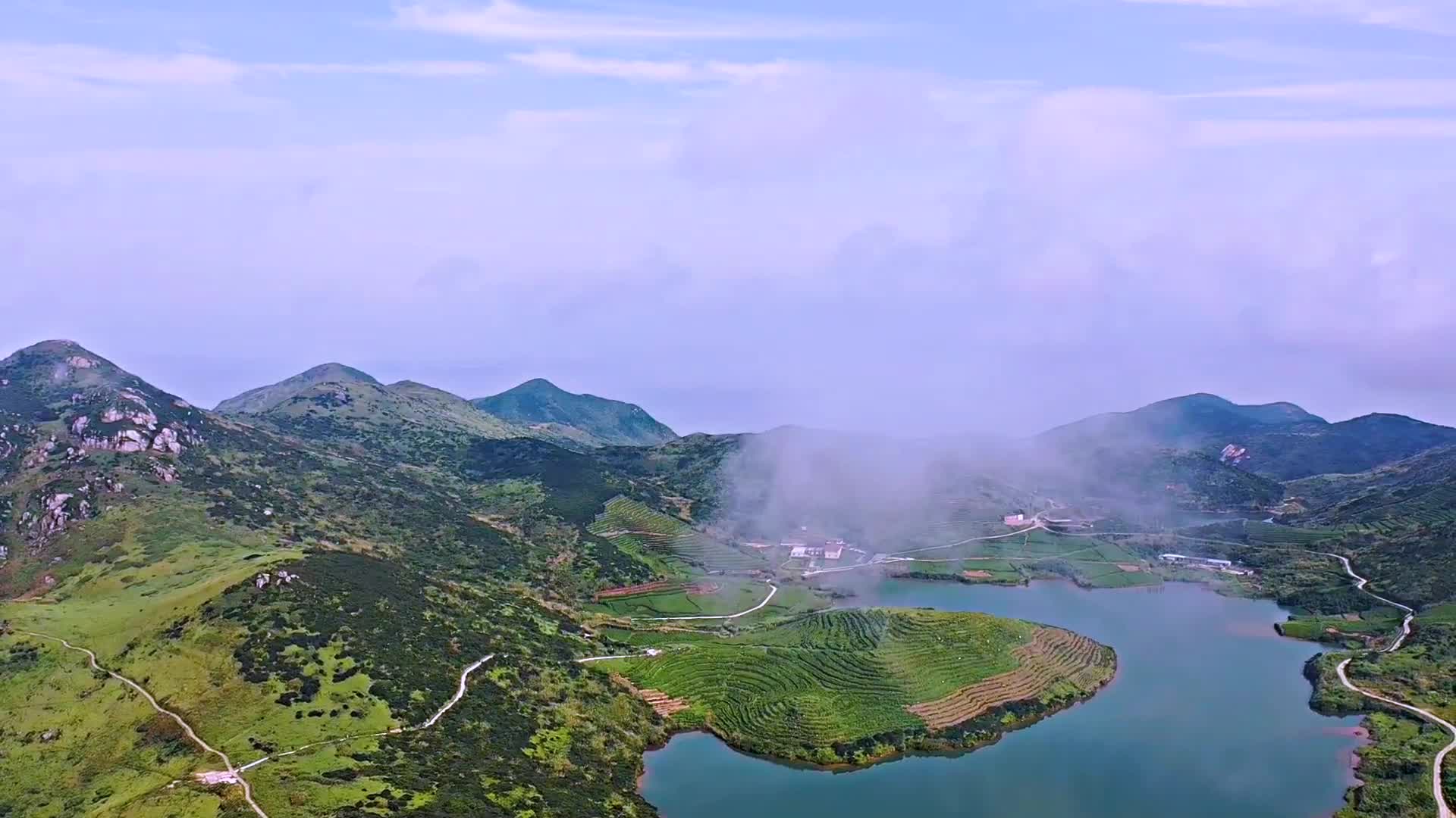 嵛山岛万亩草场海上天湖视频的预览图