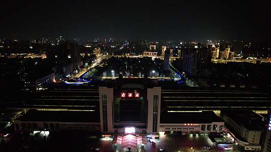江西南昌城市夜景交通航拍视频的预览图