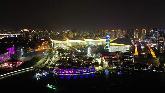 江苏苏州国际会展中心夜景航拍视频的预览图