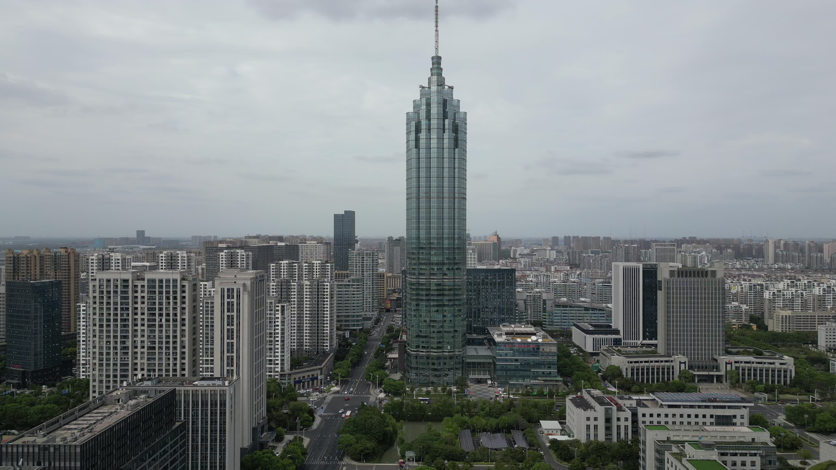 江苏常州城市风光航拍视频的预览图