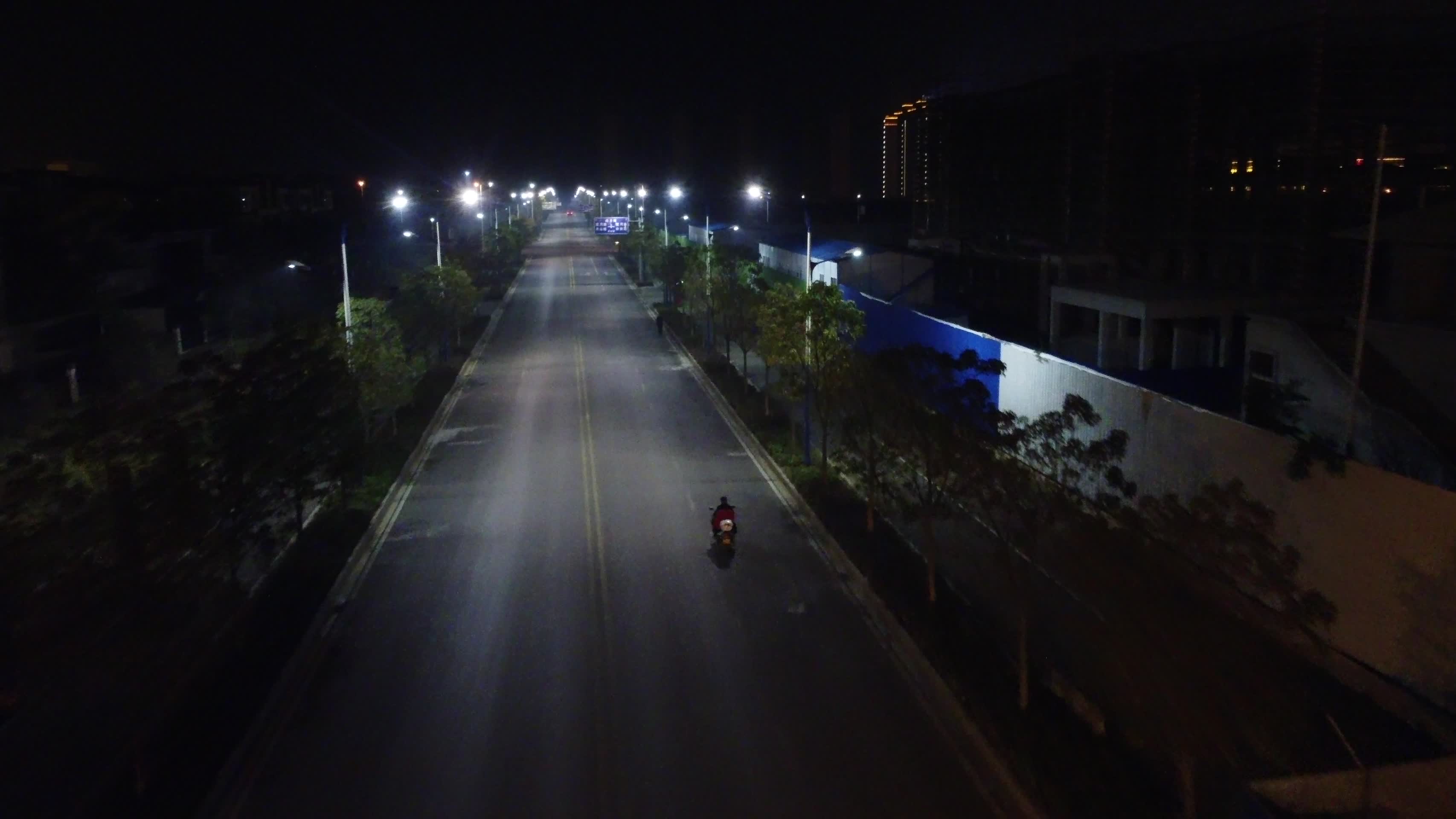 航拍湖北城市夜景视频的预览图