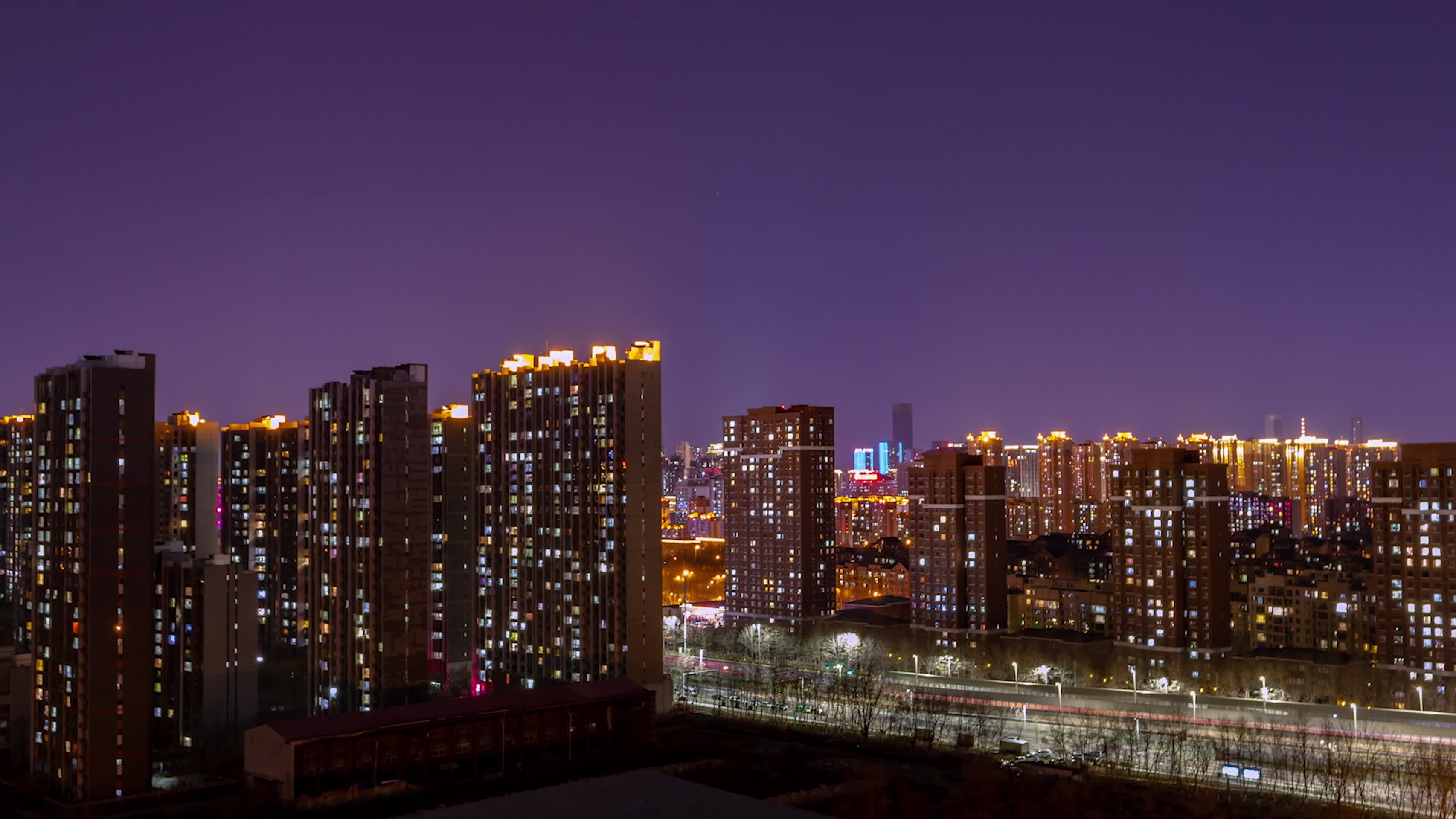 城市天际线建筑楼房夜晚灯光视频的预览图