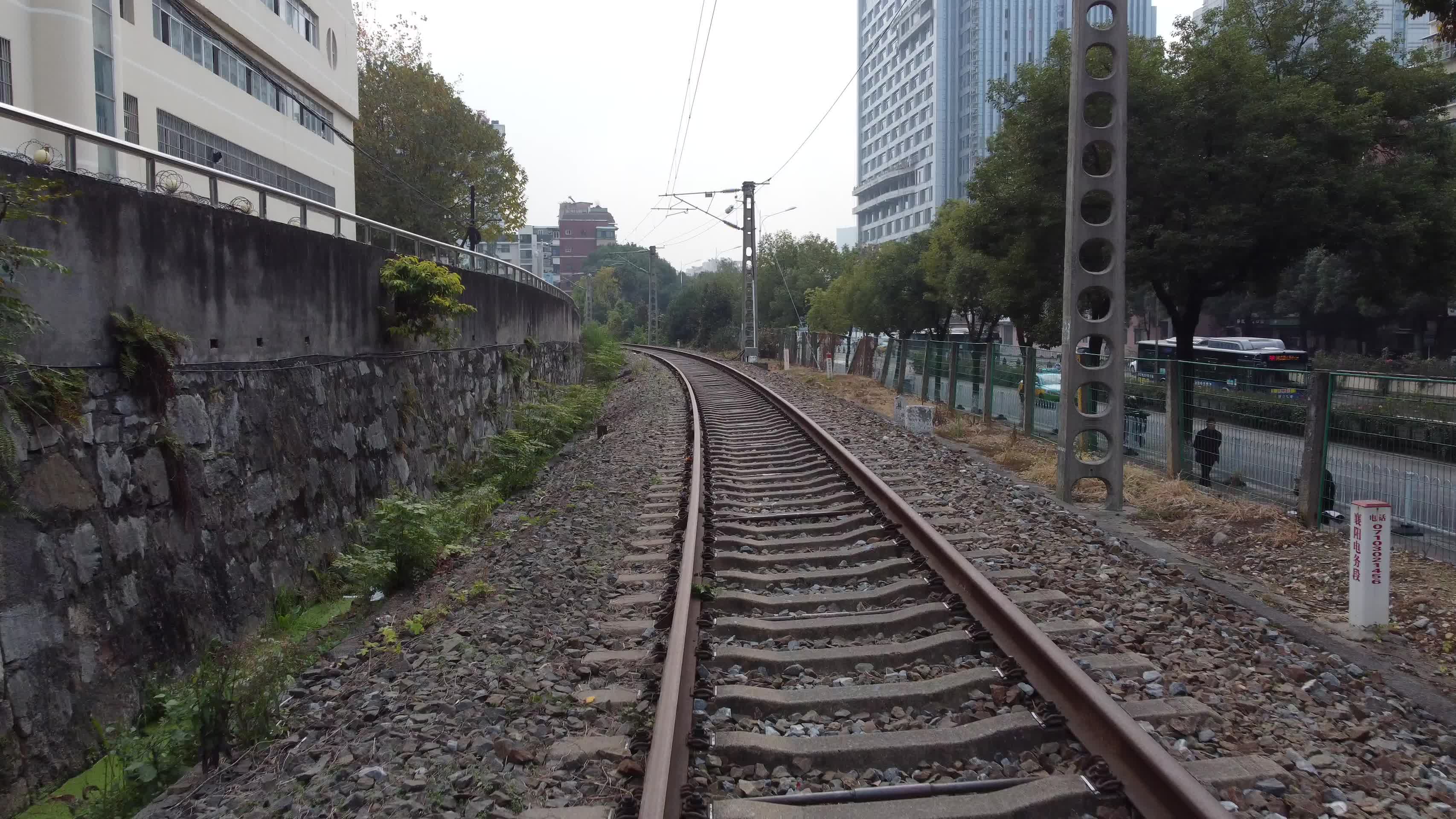 航拍湖北宜昌铁路视频的预览图