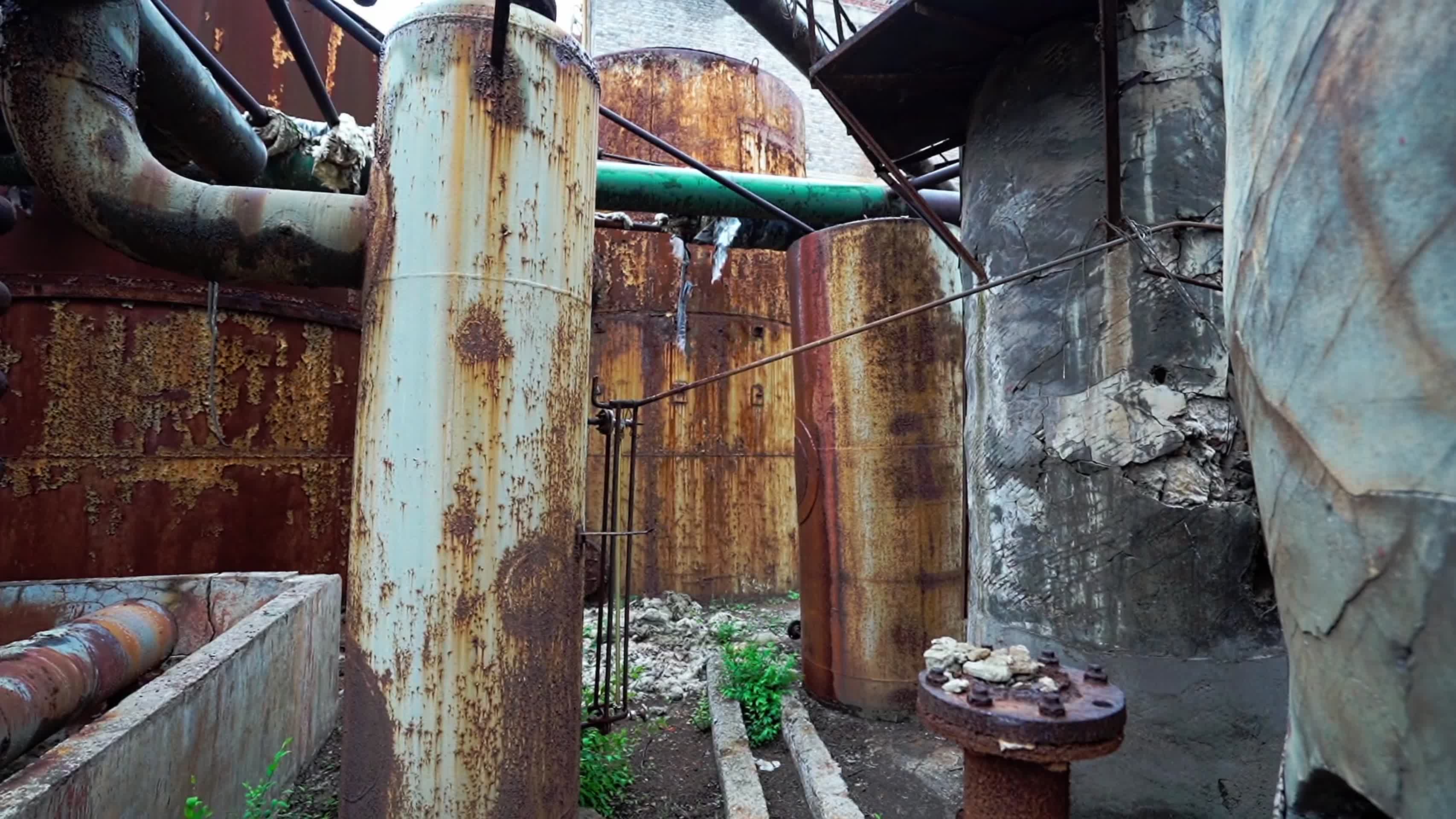 山西长治沁源化肥厂工业遗址视频的预览图