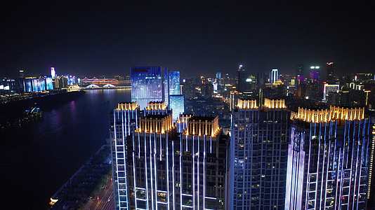 湖南长沙湘江万达广场夜景灯光航拍视频的预览图