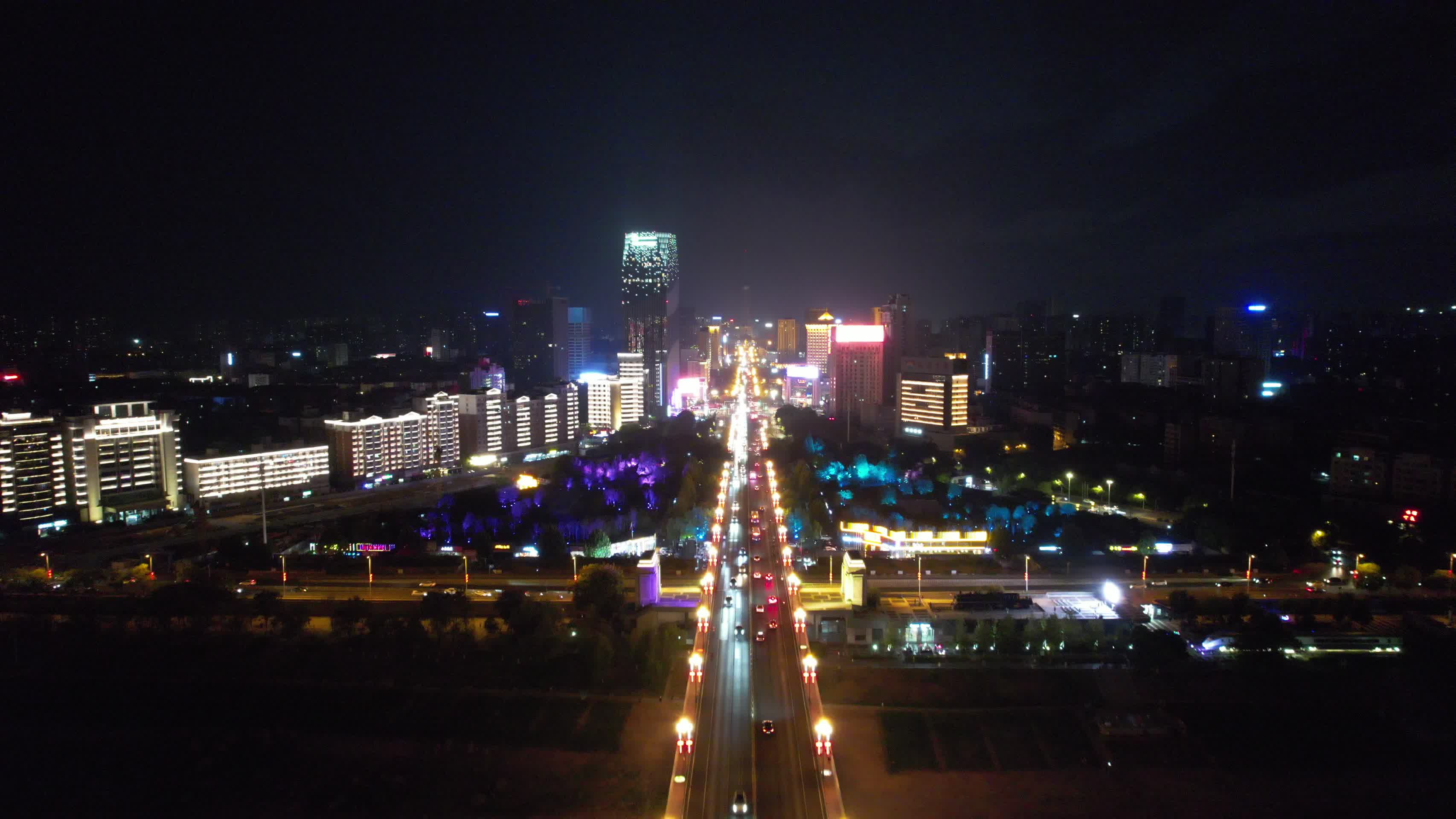 湖南株洲大桥夜景航拍视频的预览图