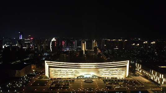 江西南昌博物馆夜景灯光航拍视频的预览图