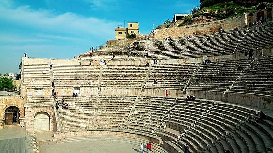 约旦的古罗马剧场遗址视频的预览图