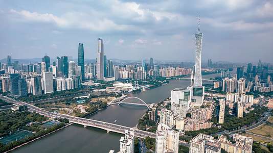 8K航拍广州珠江全景广州塔双塔城市地标延时视频的预览图