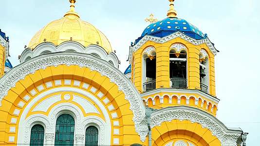 乌克兰基辅圣弗拉基米尔大教堂视频的预览图