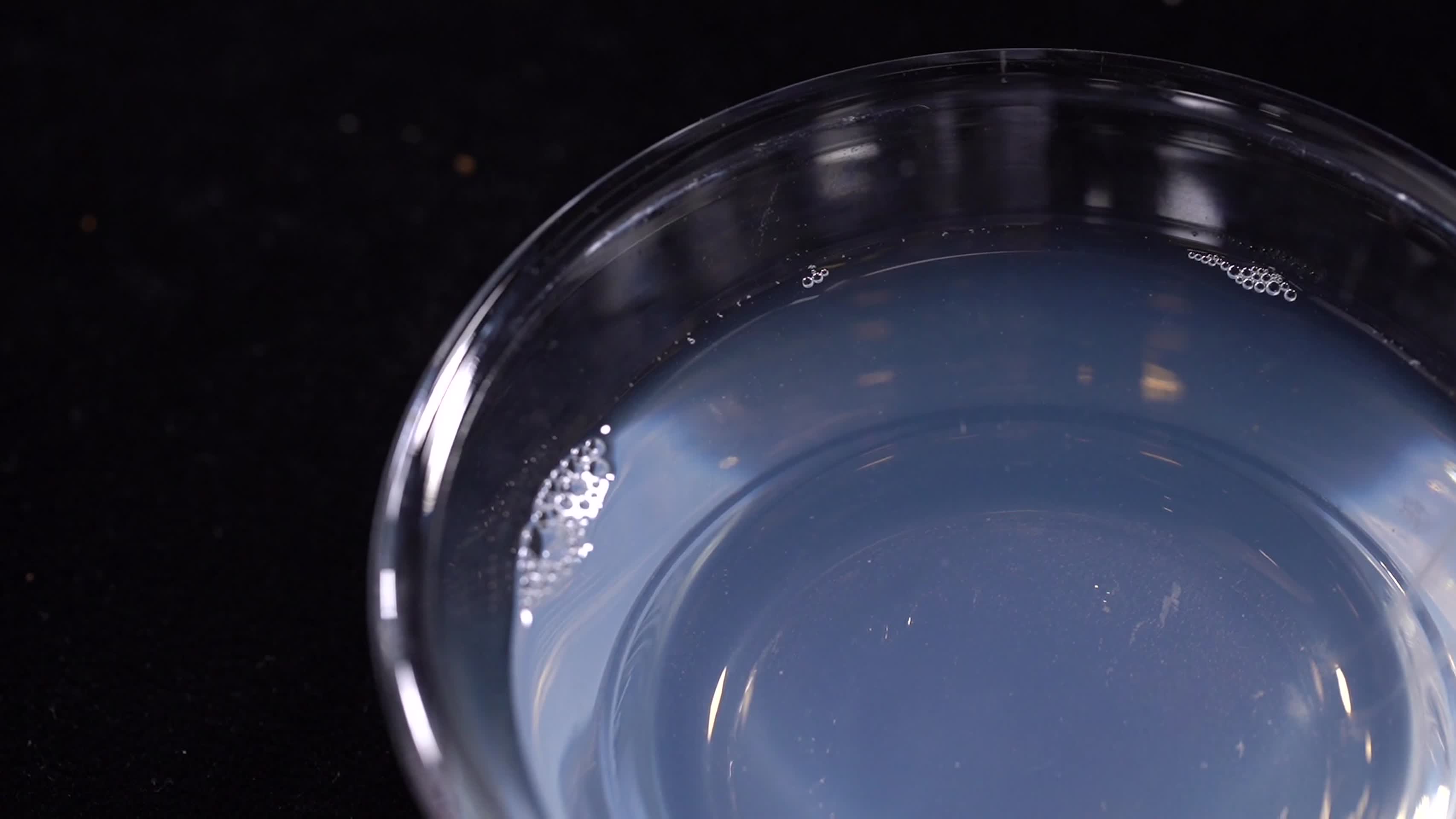 化学添加剂倒出洗洁精浓稠液体增稠剂视频的预览图