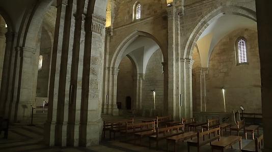 耶路撒冷老城圣亚纳教堂视频的预览图