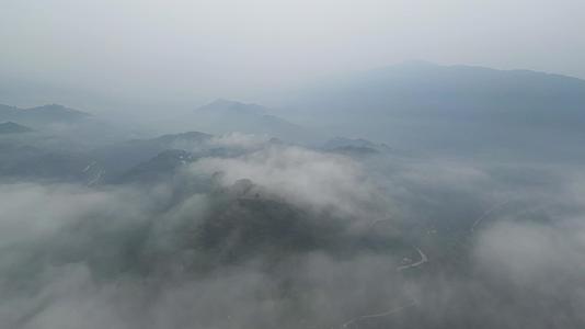 山城云海仙境自然美景航拍延时视频的预览图