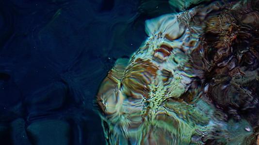 潜水圣地红海蓝洞视频的预览图