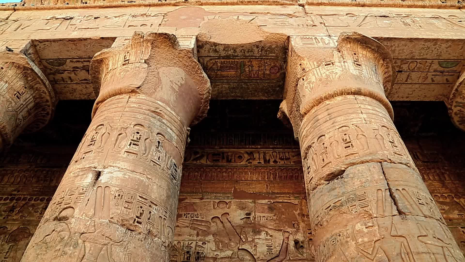古埃及遗迹哈布城视频的预览图