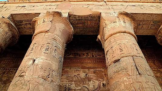 古埃及遗迹哈布城视频的预览图