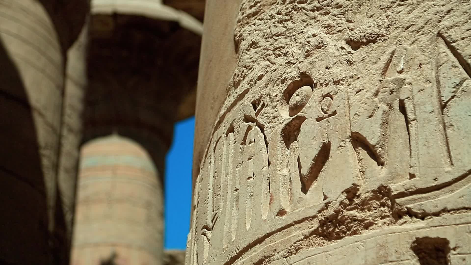 卡尔纳克神庙中的石柱视频的预览图
