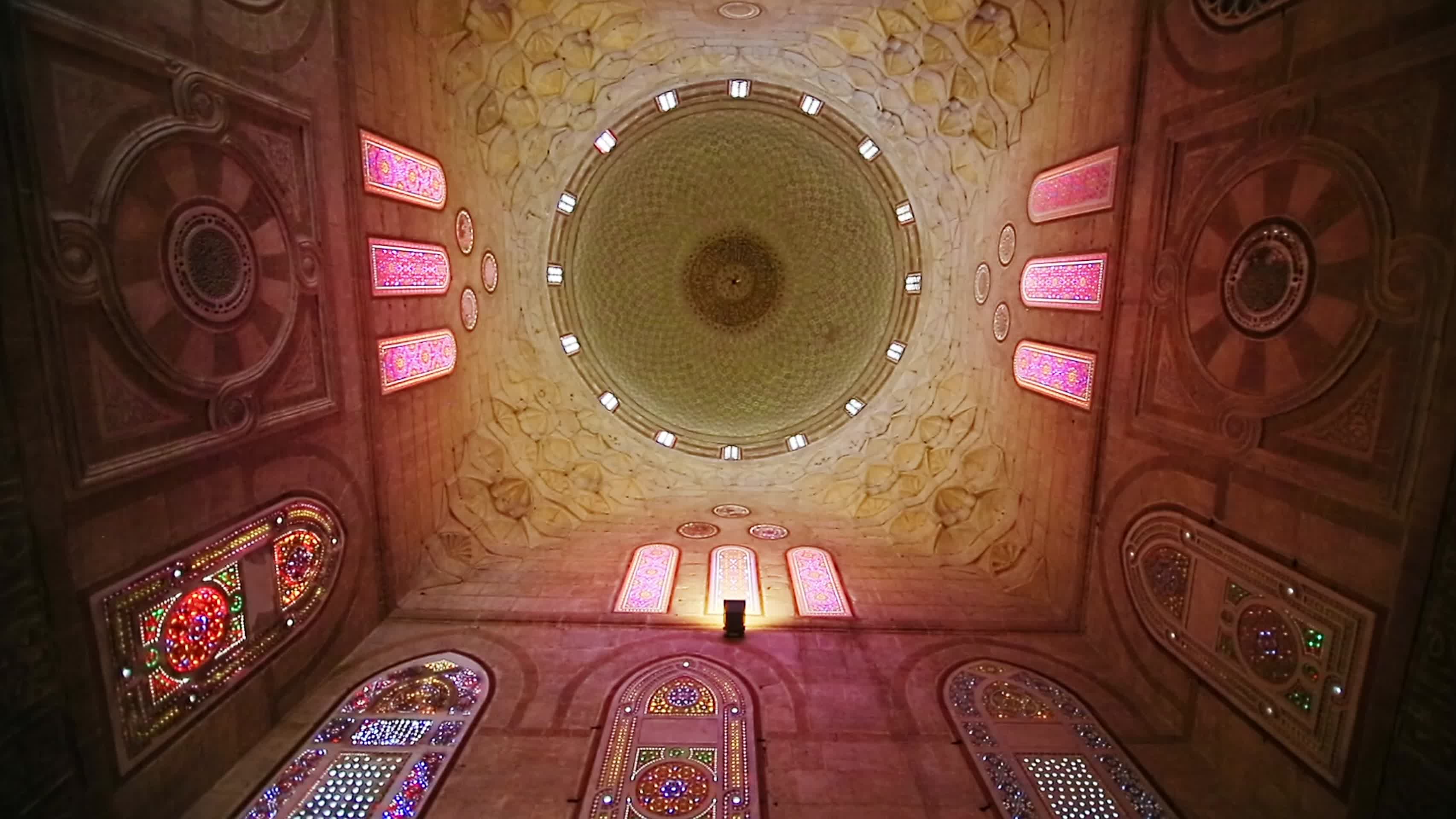 开罗的卡尔贝克清真寺视频的预览图