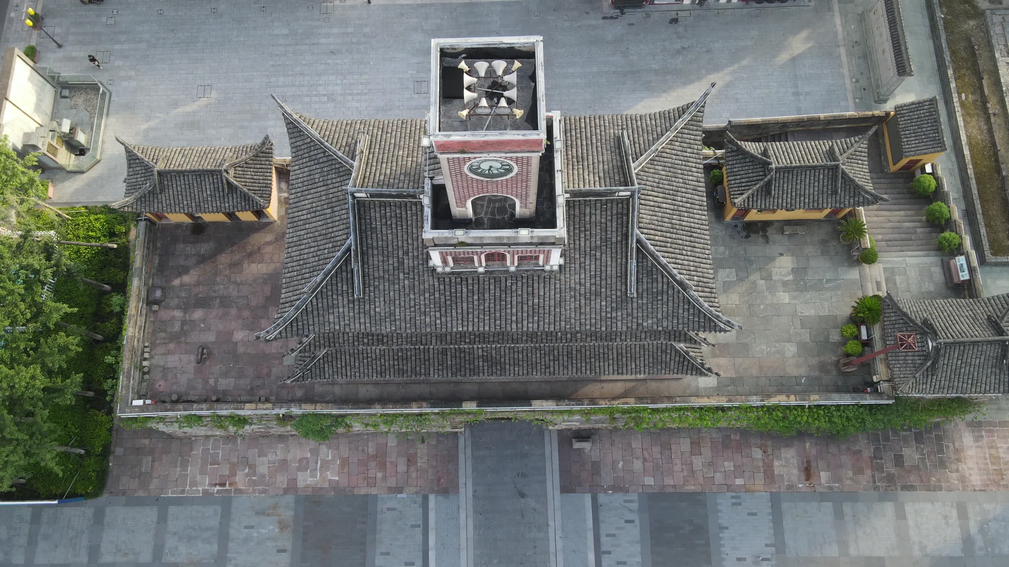 宁波海曙区鼓楼4K航拍视频的预览图