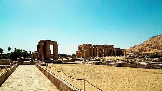 埃及拉美西斯二世神庙视频的预览图