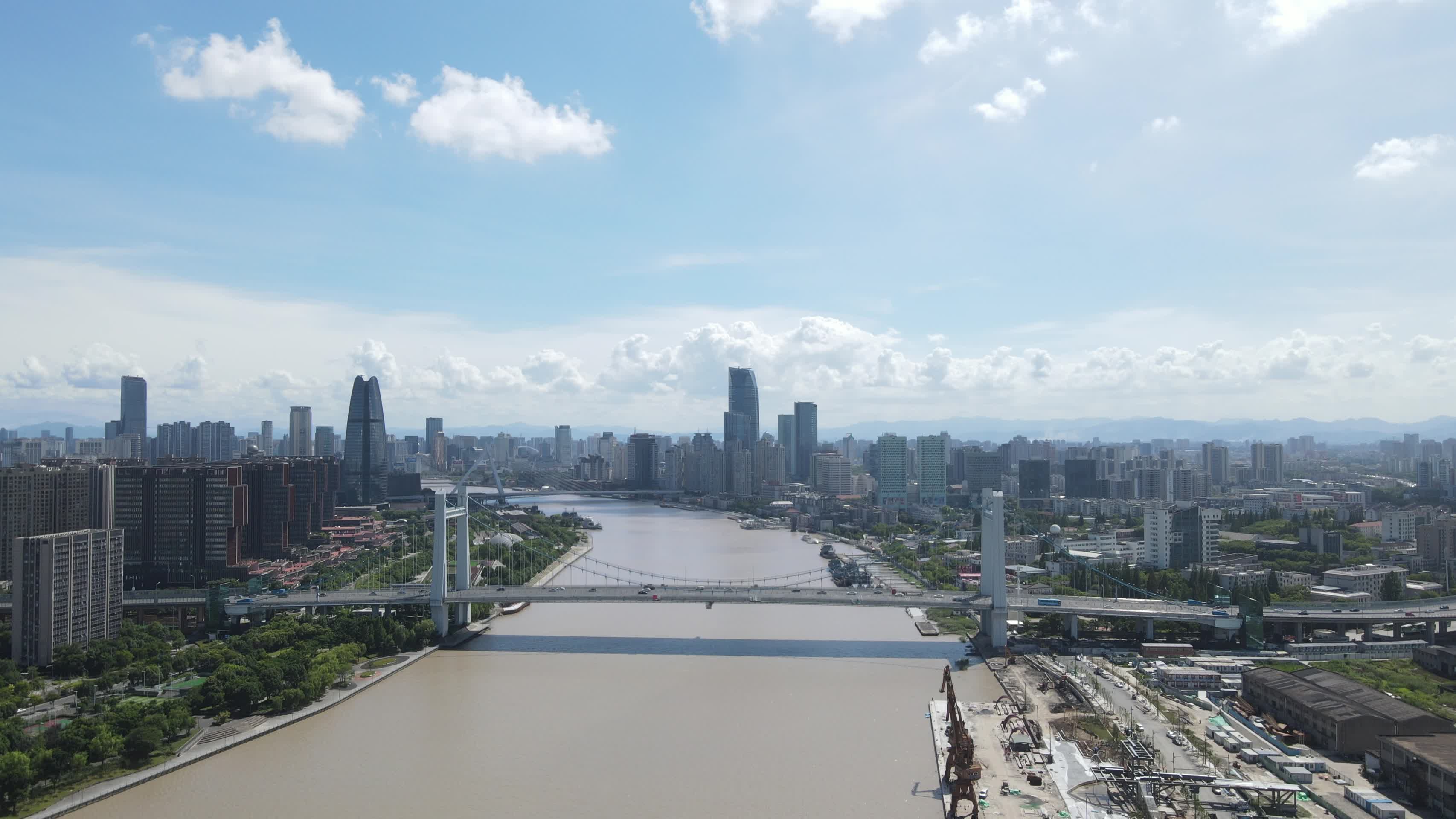 宁波奉化江水上运输江水4K航拍视频的预览图
