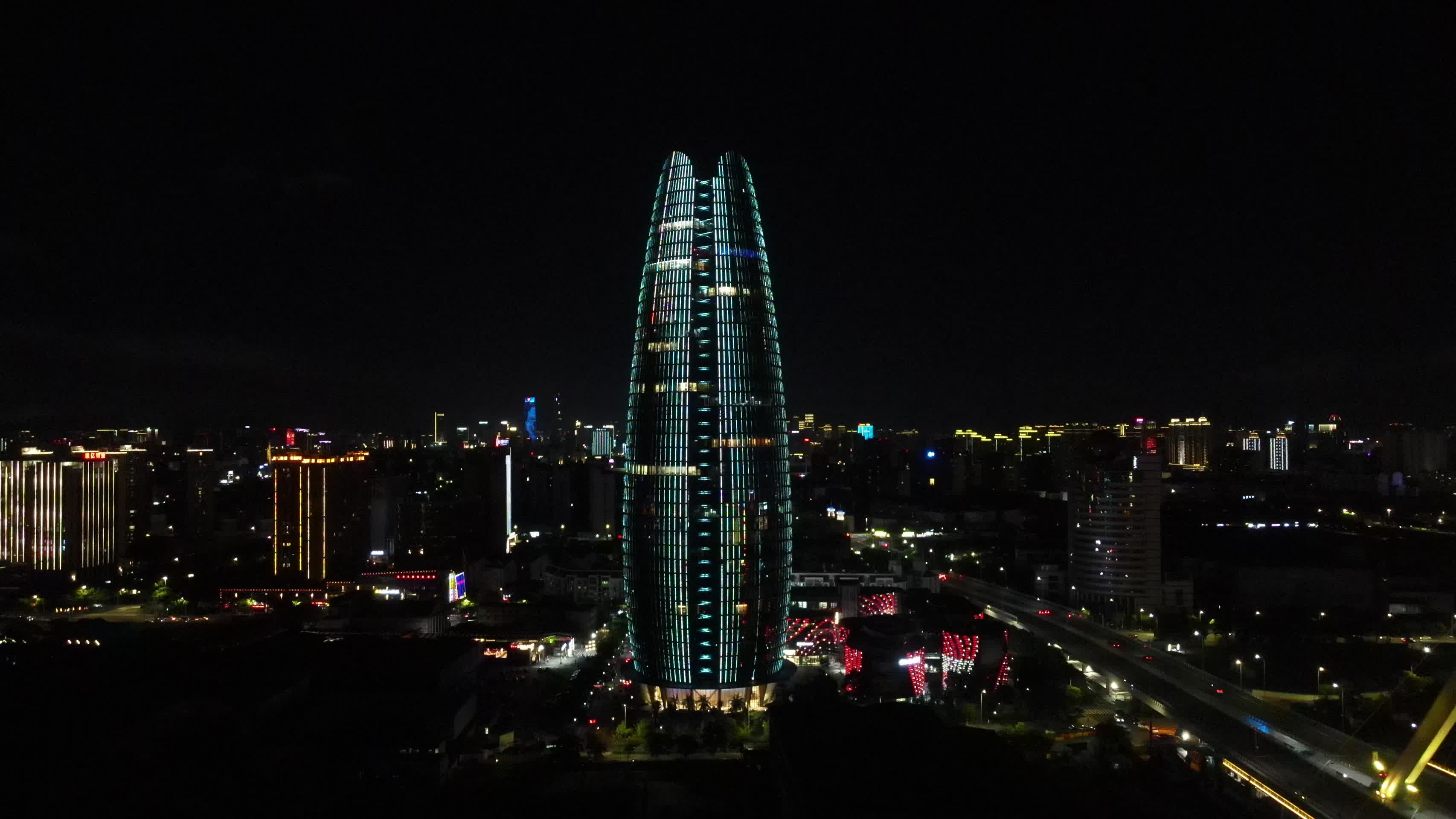 宁波夜景航拍宁波甬江珍珠贝外滩大桥夜景4K航拍视频的预览图