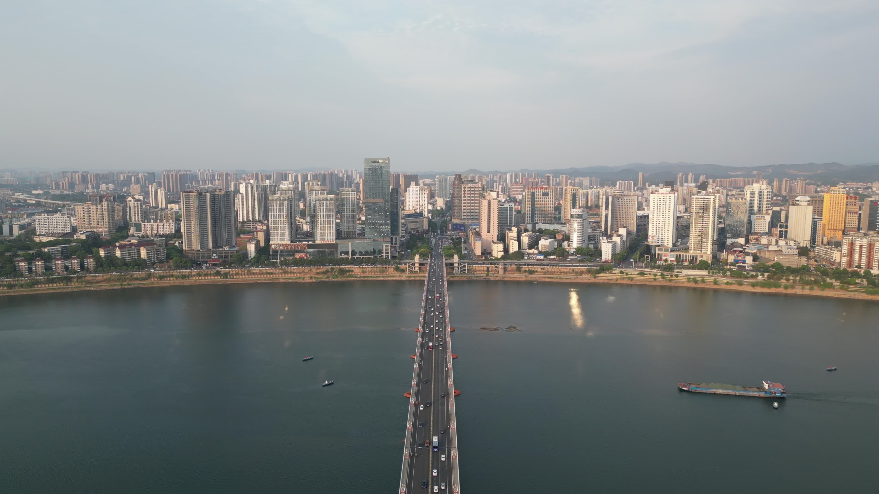 湖南株洲株洲大桥航拍视频的预览图