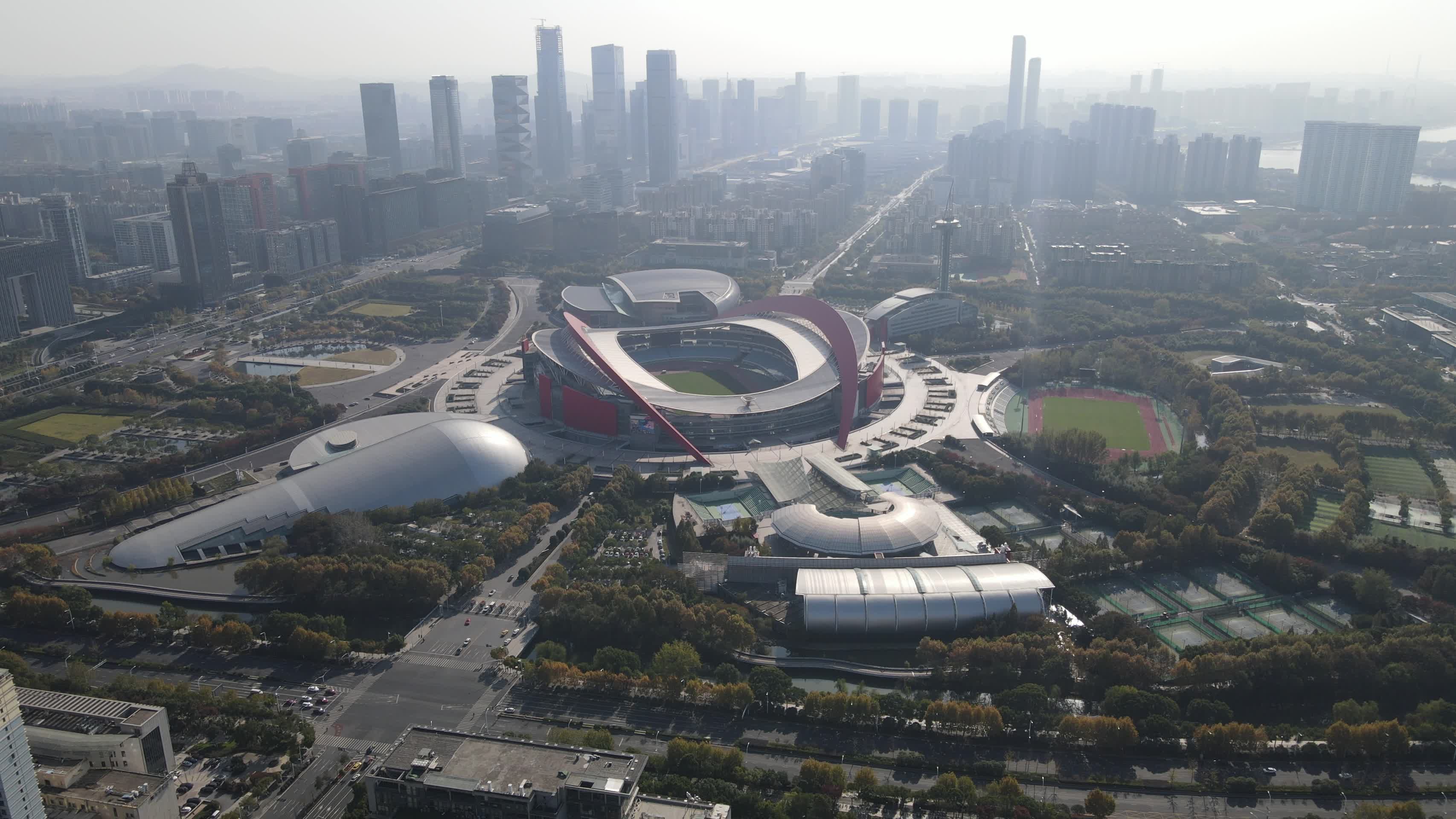 江苏南京奥体中心航拍视频的预览图