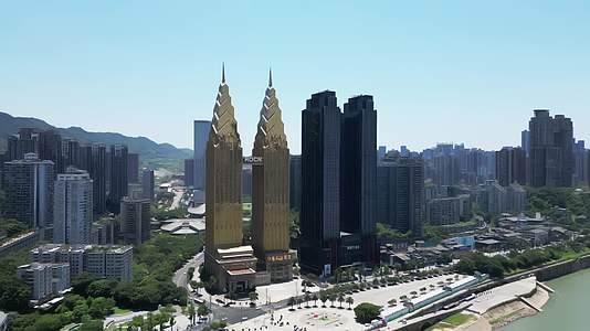 重庆地标建筑喜来登大酒店航拍视频的预览图