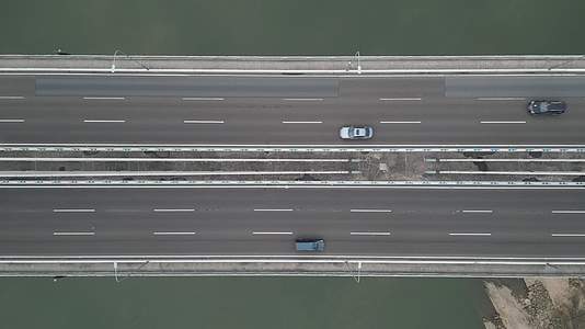 重庆北碚高架桥公路车流航拍视频的预览图