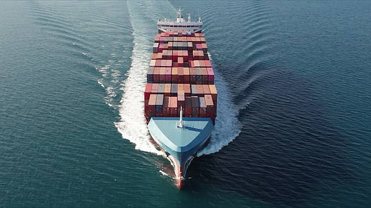 货轮货船轮船海运交通视频的预览图